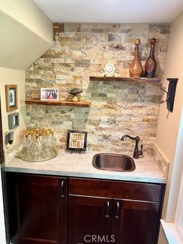 Wet bar