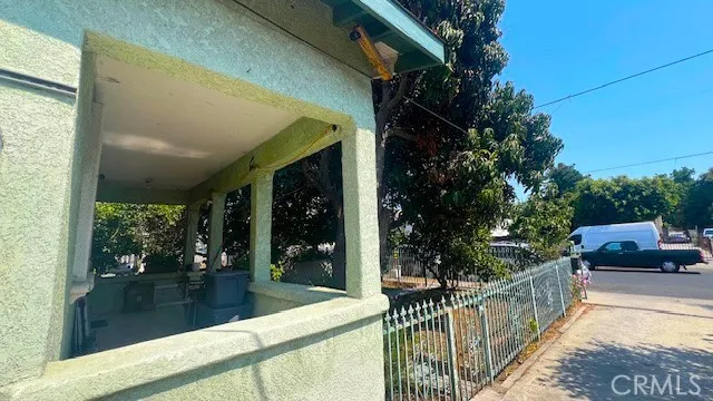 1223 E 46th Street, Los Angeles, California 90011 home-pic-9