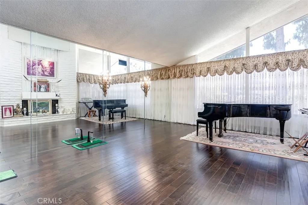 2960 Terraza Place, Fullerton, California 92835 home-pic-15