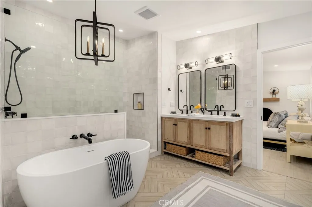 24362 Via Santa Clara, Mission Viejo, California 92692 home-pic-17