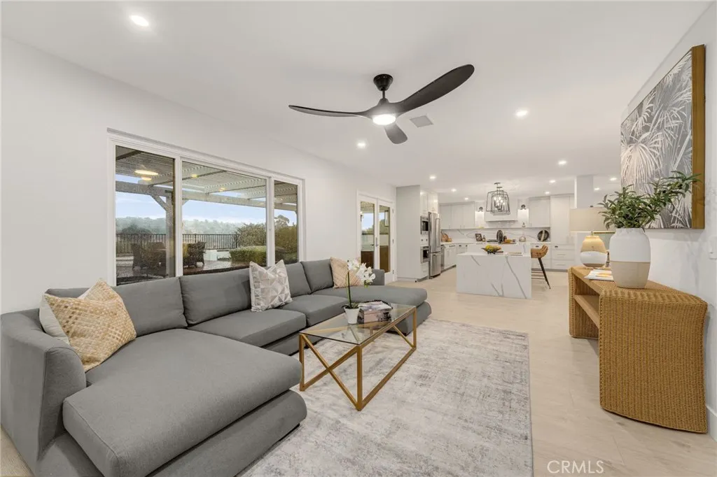 24362 Via Santa Clara, Mission Viejo, California 92692 home-pic-12