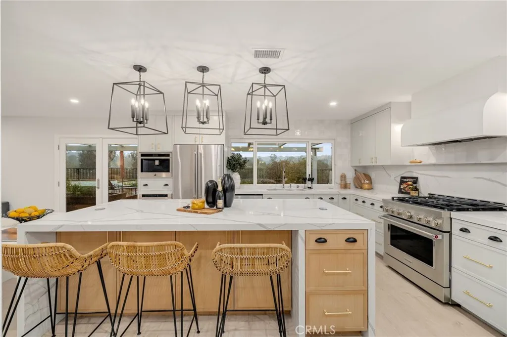 24362 Via Santa Clara, Mission Viejo, California 92692 home-pic-8