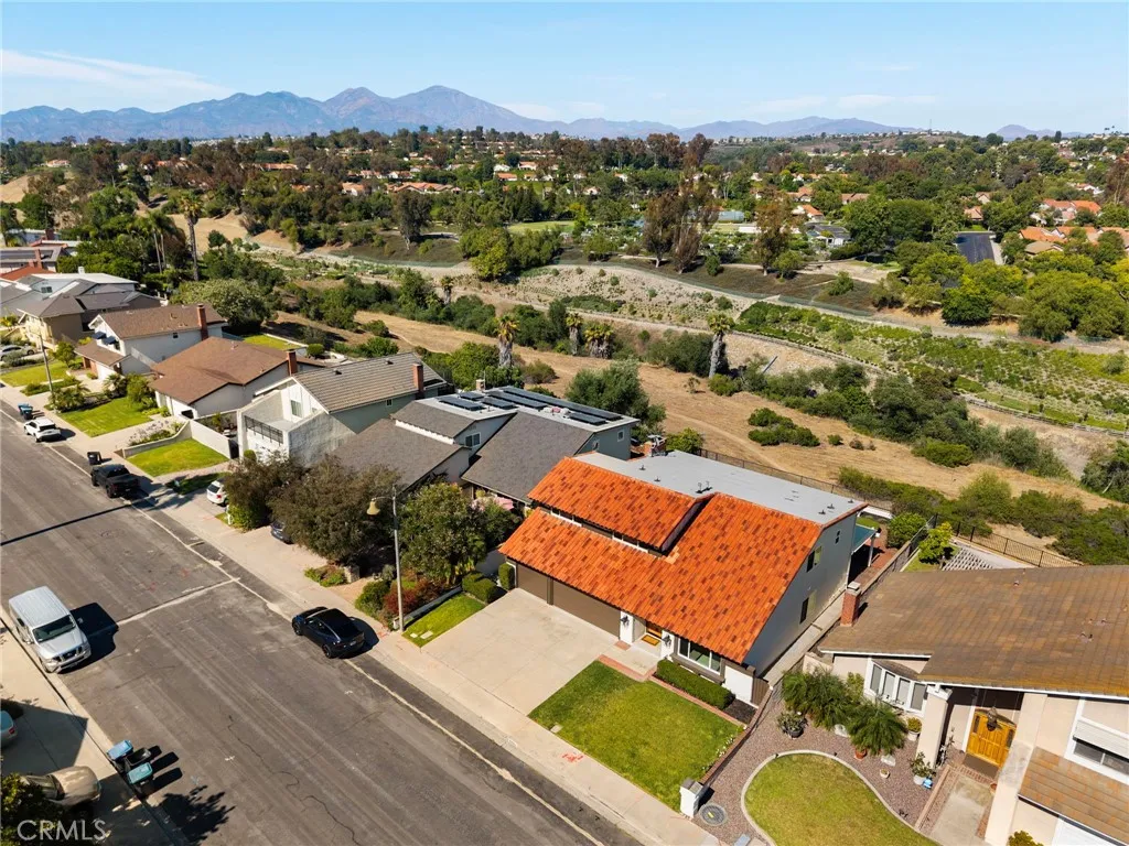 24362 Via Santa Clara, Mission Viejo, California 92692 home-pic-30