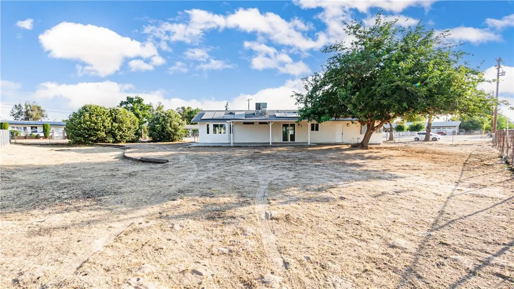 10219 Victor Avenue, Hesperia, California 92345 home-pic-18
