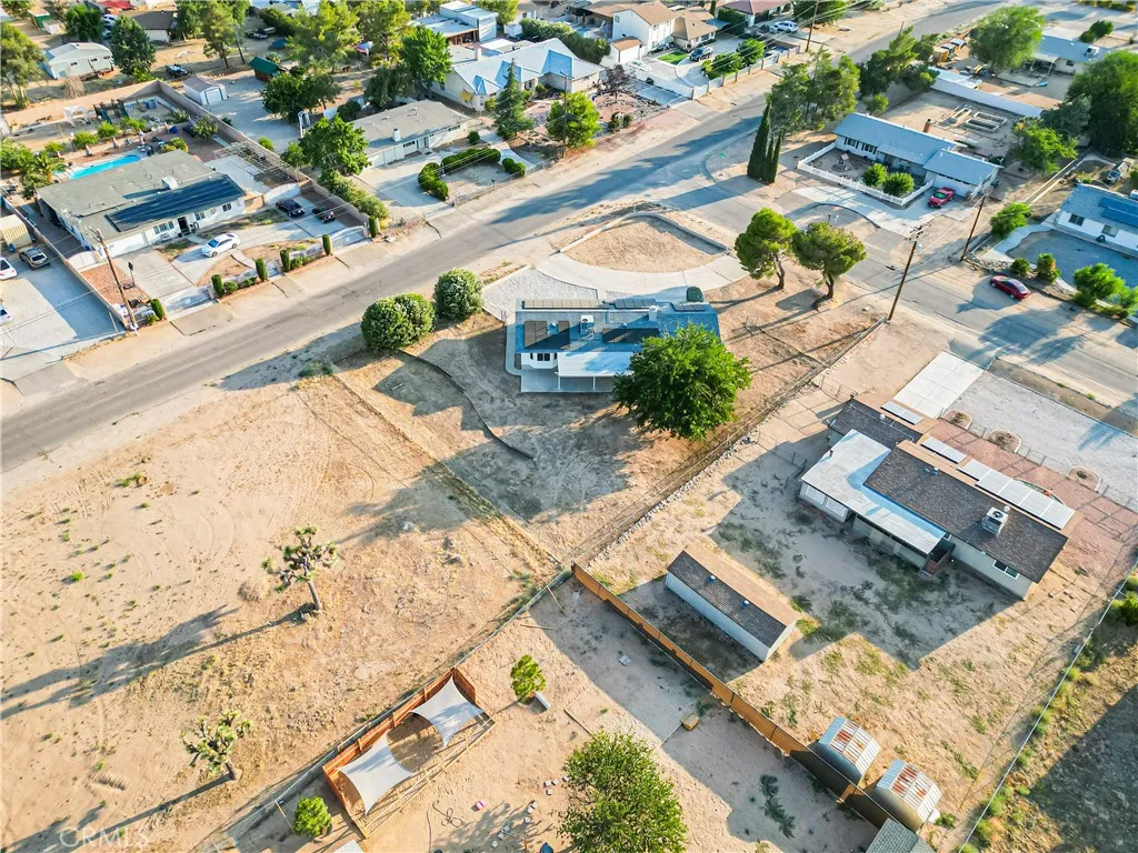 10219 Victor Avenue, Hesperia, California 92345 home-pic-23