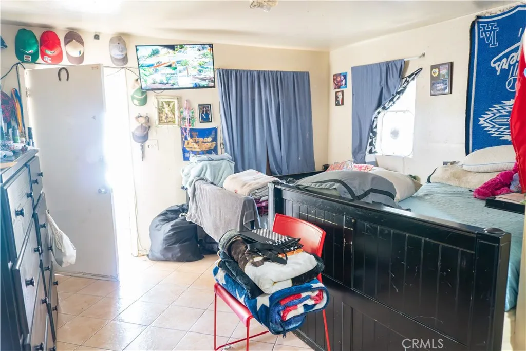 4206 Mercury Avenue, Los Angeles, California 90032 home-pic-4