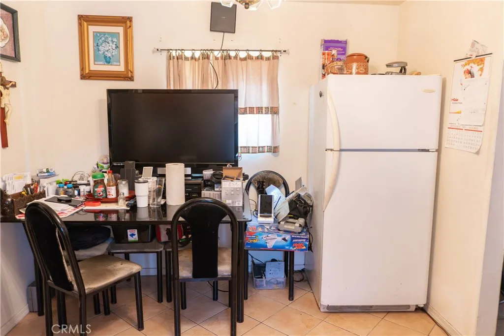 4206 Mercury Avenue, Los Angeles, California 90032 home-pic-16