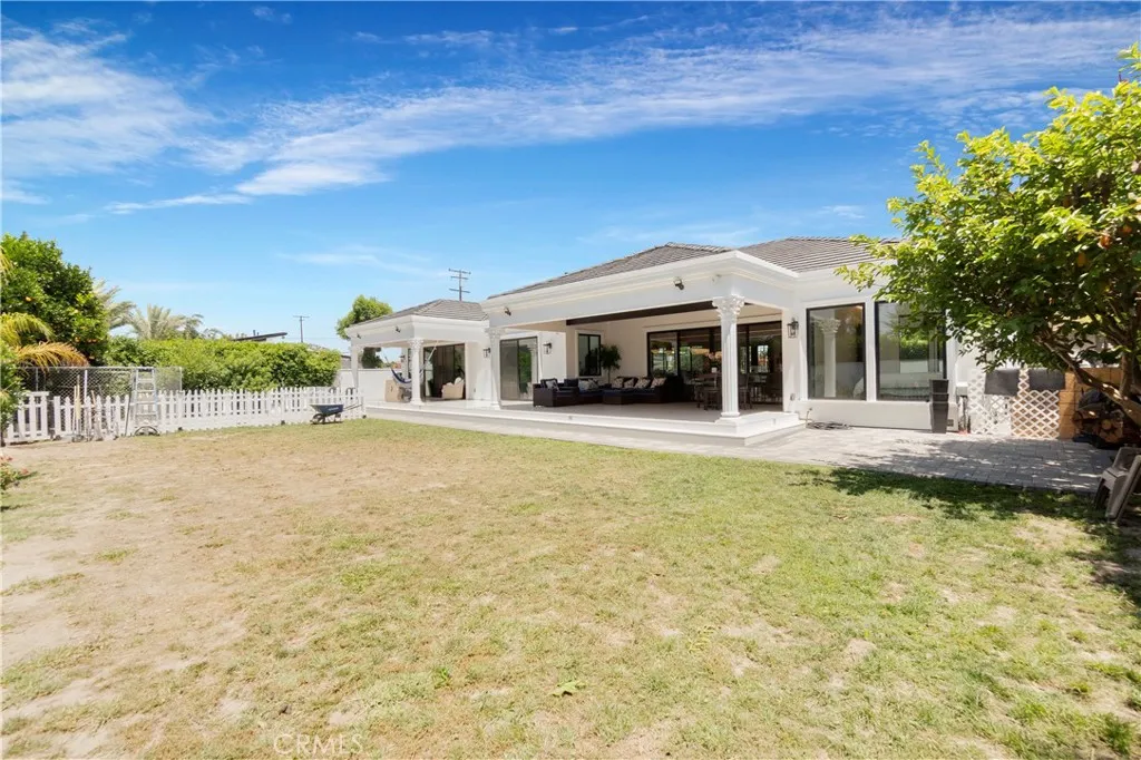 9509 Downey Avenue, Downey, California 90240 home-pic-35