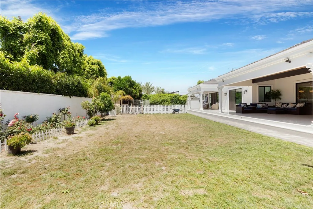 9509 Downey Avenue, Downey, California 90240 home-pic-40