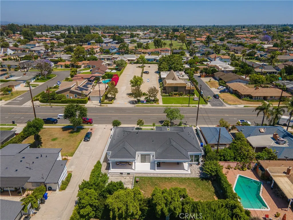 9509 Downey Avenue, Downey, California 90240 home-pic-2