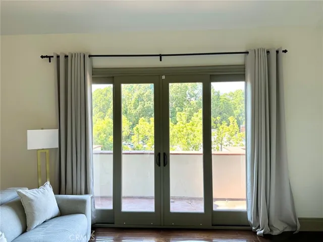 beautiful sliding doors open to large patio/lanai