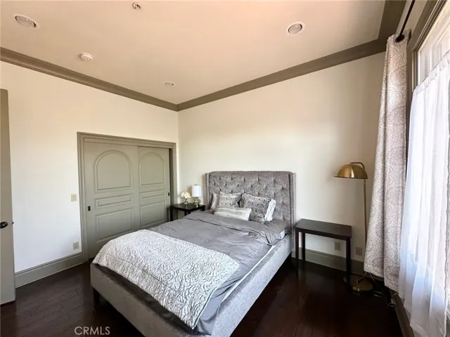 108 S El Molino Avenue 302, Pasadena, California 91101