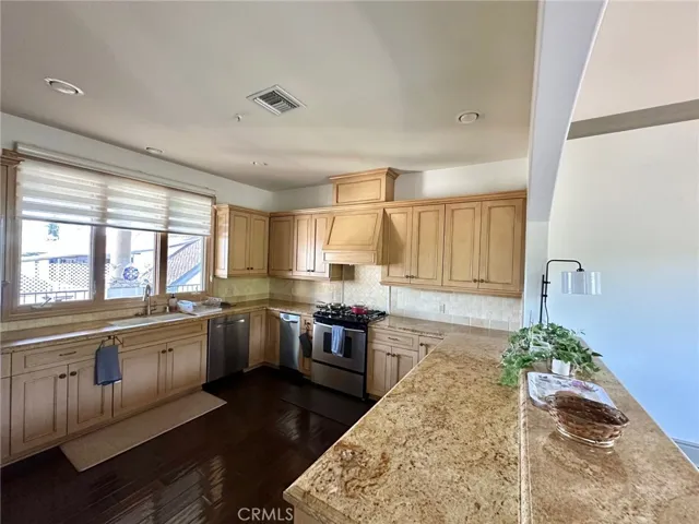 108 S El Molino Avenue 302, Pasadena, California 91101