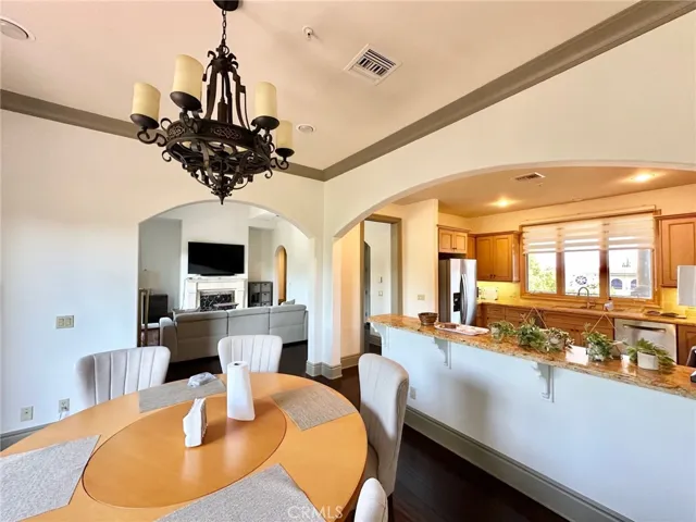 108 S El Molino Avenue 302, Pasadena, California 91101