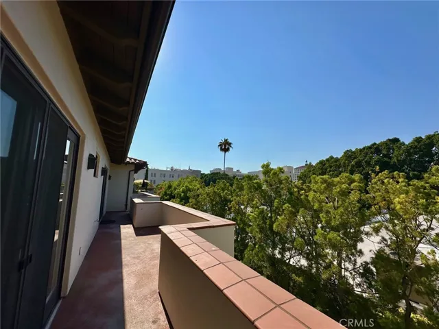Stunning views from long patio/lanai