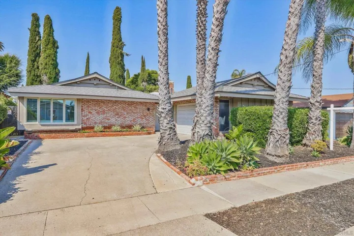 7804 Topaz Lake Ave., San Diego, California 92119