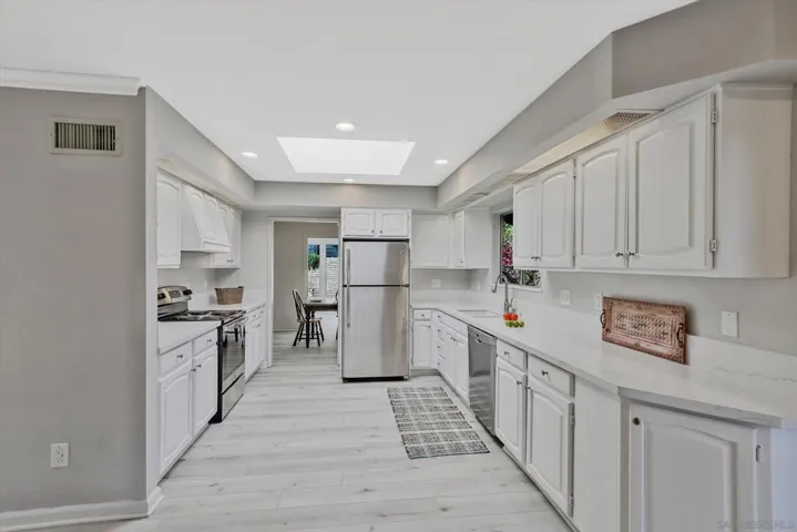 7804 Topaz Lake Ave., San Diego, California 92119