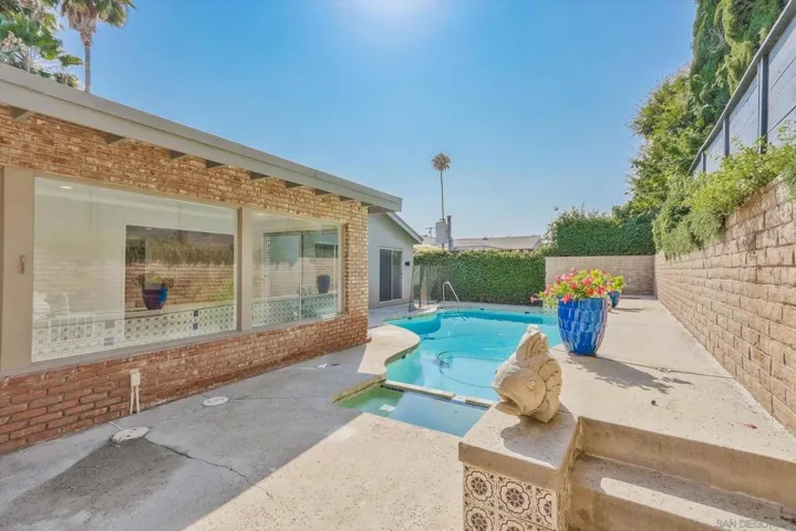7804 Topaz Lake Ave., San Diego, California 92119