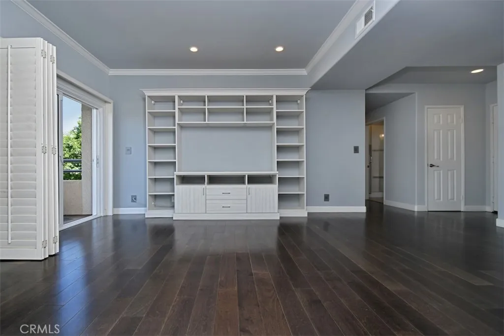 4230 Colfax Avenue 201, Studio City, California 91604 home-pic-5
