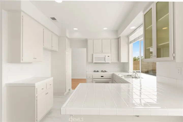 917 S Dylan Way, Anaheim Hills, California 92808