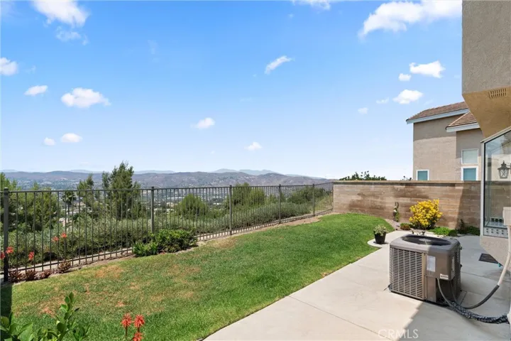 917 S Dylan Way, Anaheim Hills, California 92808