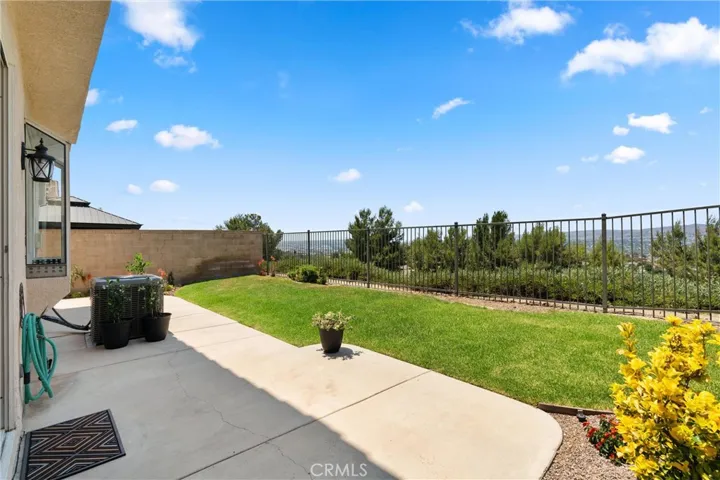 917 S Dylan Way, Anaheim Hills, California 92808
