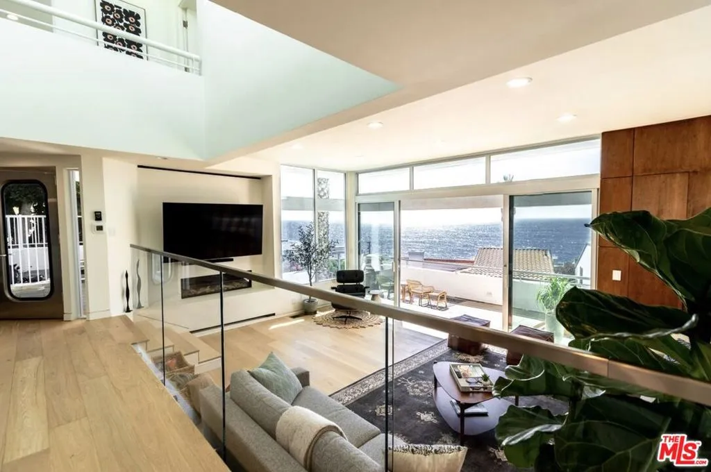 21349 Rambla, Malibu, California 90265, 3 Bedrooms Bedrooms, ,3 BathroomsBathrooms,Residential Lease,For Rent,Rambla,25566389