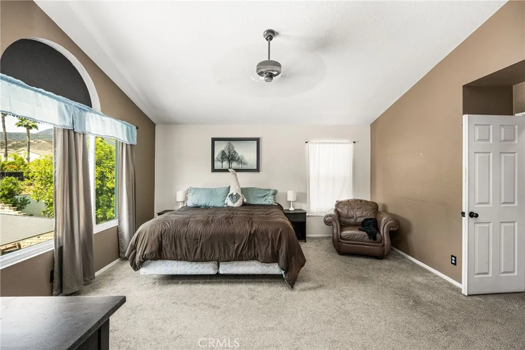 1336 Old Trail Drive, Corona, California 92882 home-pic-37