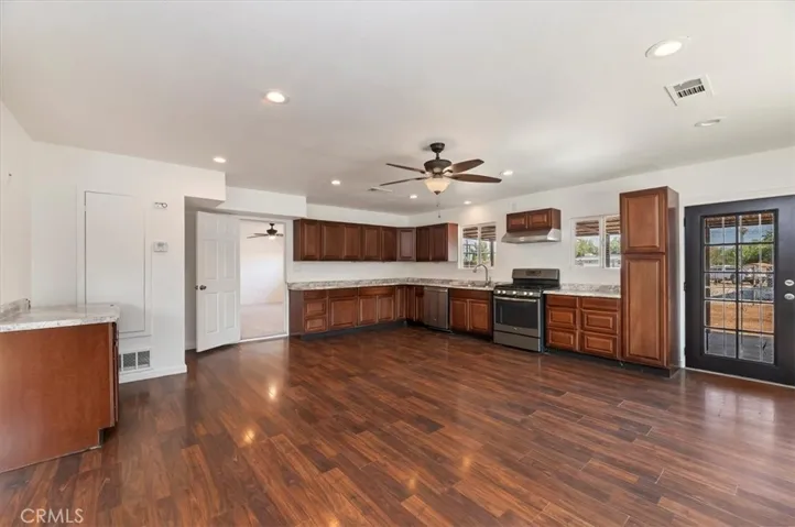 9567 51st Street, Jurupa Valley, California 92509