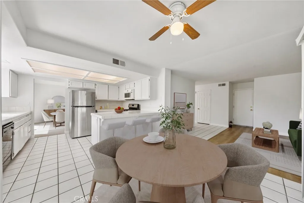 23260 Joaquin Ridge Drive, Murrieta, California 92562 home-pic-3