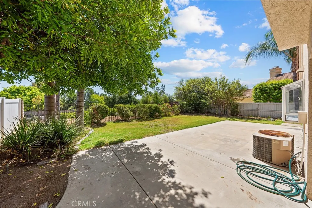 23260 Joaquin Ridge Drive, Murrieta, California 92562 home-pic-14