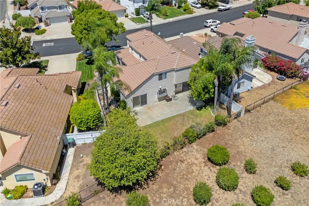 23260 Joaquin Ridge Drive, Murrieta, California 92562 home-pic-16