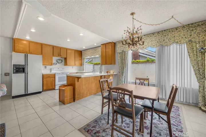 1516 Mesa Verde, Fullerton, California 92833