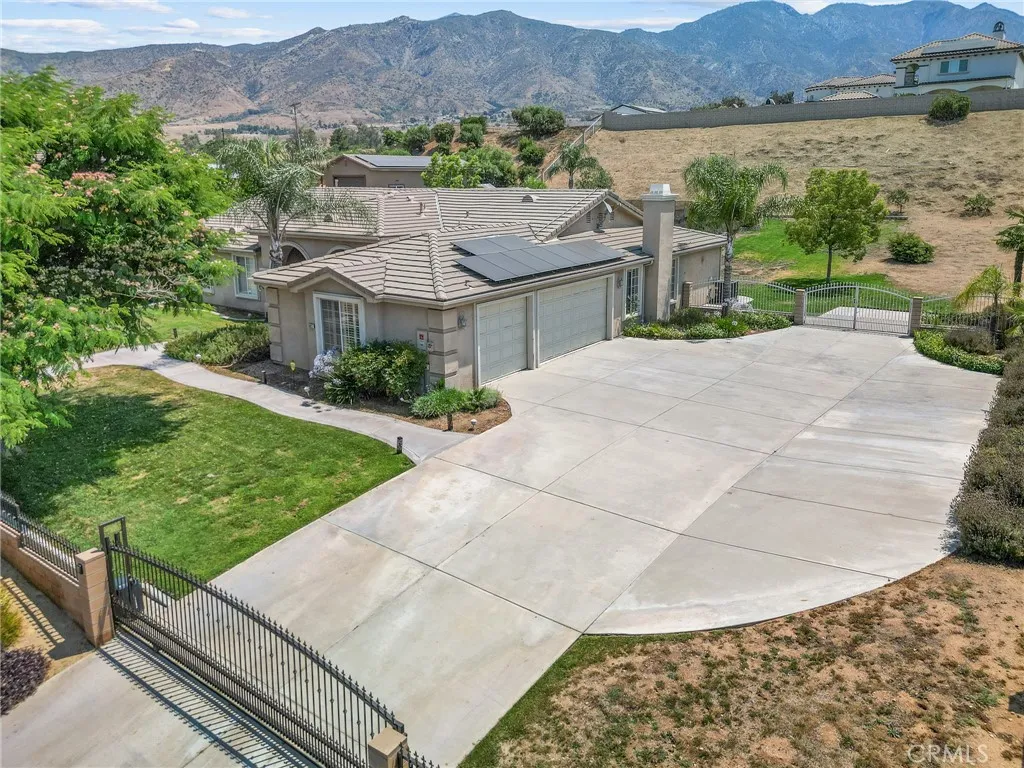 10927 Deer Valley Road, Yucaipa, California 92399 home-pic-54