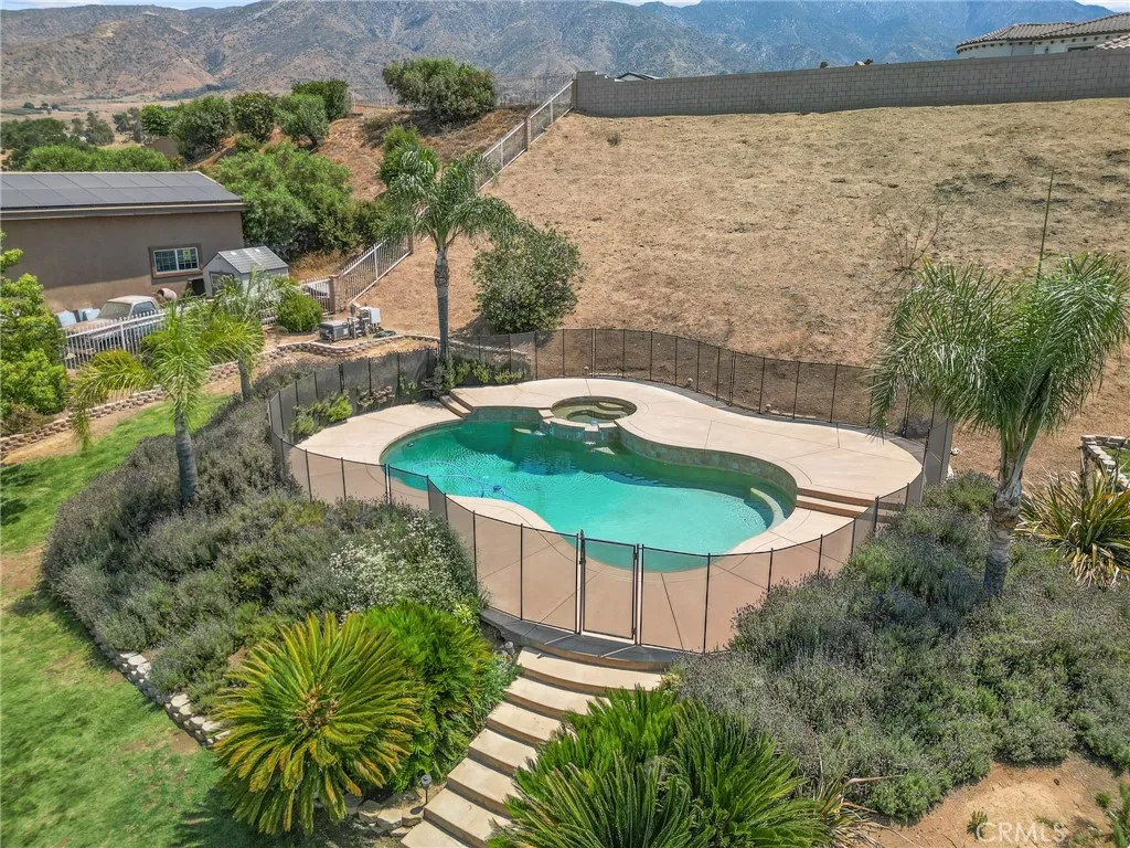 10927 Deer Valley Road, Yucaipa, California 92399 home-pic-48
