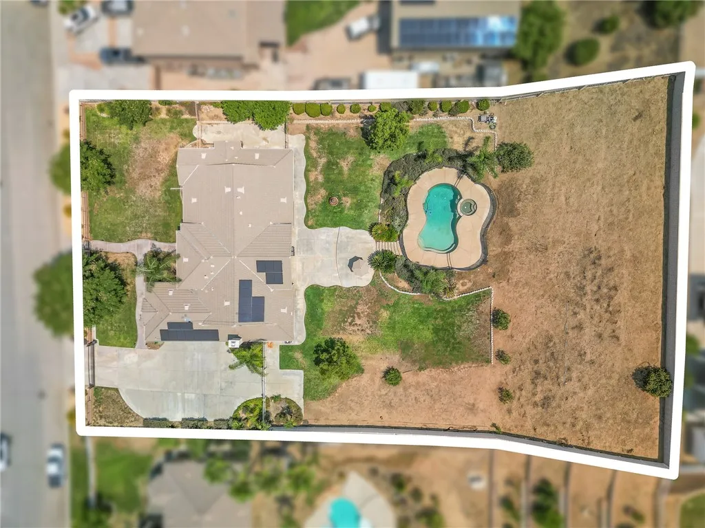 10927 Deer Valley Road, Yucaipa, California 92399 home-pic-45