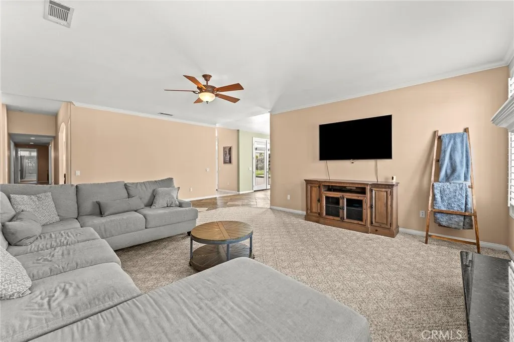10927 Deer Valley Road, Yucaipa, California 92399 home-pic-21