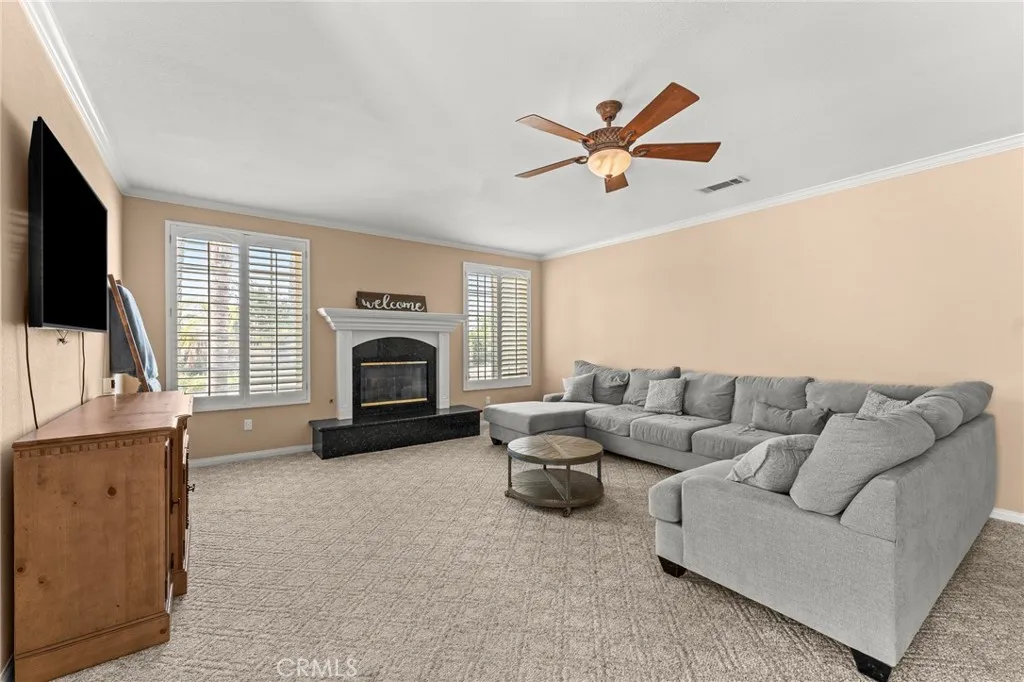 10927 Deer Valley Road, Yucaipa, California 92399 home-pic-19