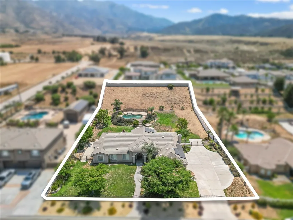 10927 Deer Valley Road, Yucaipa, California 92399 home-pic-43