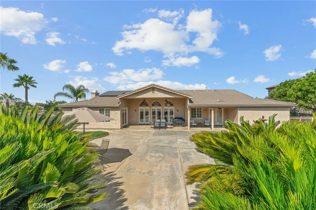 10927 Deer Valley Road, Yucaipa, California 92399 home-pic-33