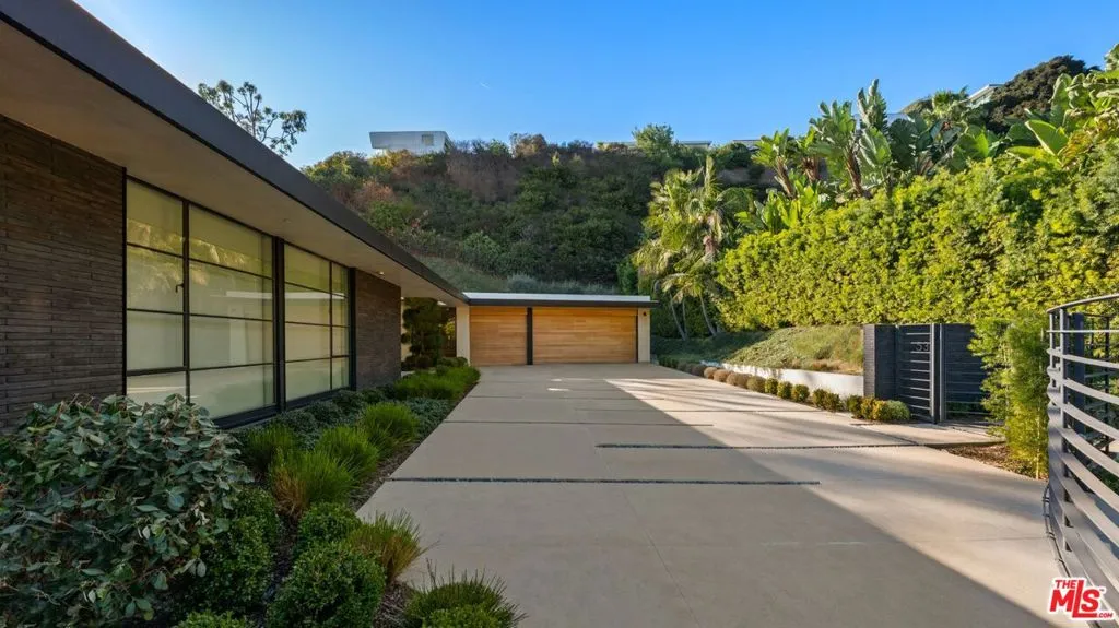 530 Leslie Lane, Beverly Hills, California 90210 home-pic-10