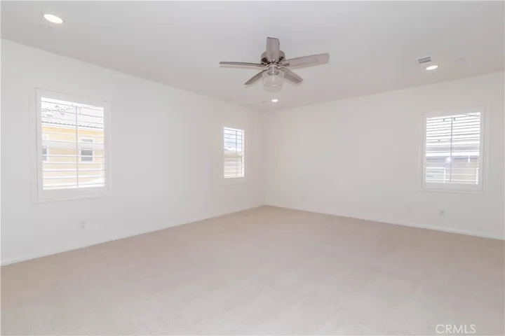 Primary Suite
(Bedroom 2)