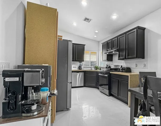 67917 Whitney Court, Desert Hot Springs, California 92240