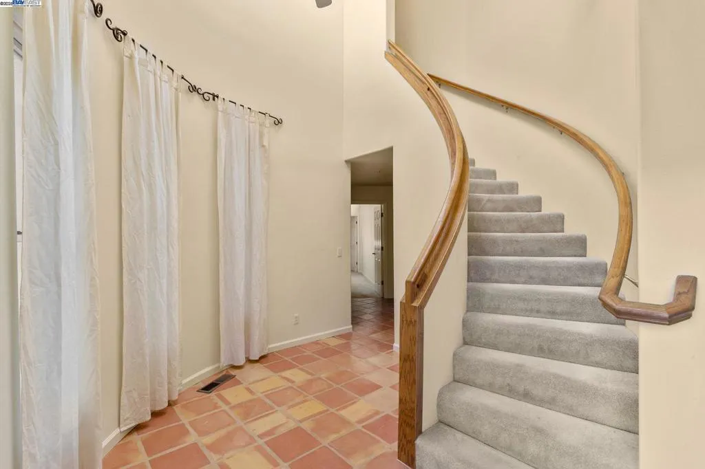 59480 Mines Rd, Livermore, California 95140 home-pic-15