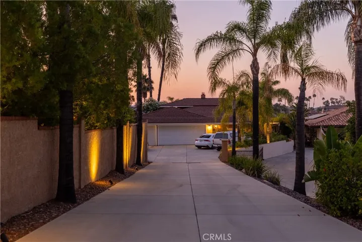 22280 Village Way Drive, Canyon Lake, California 92587
