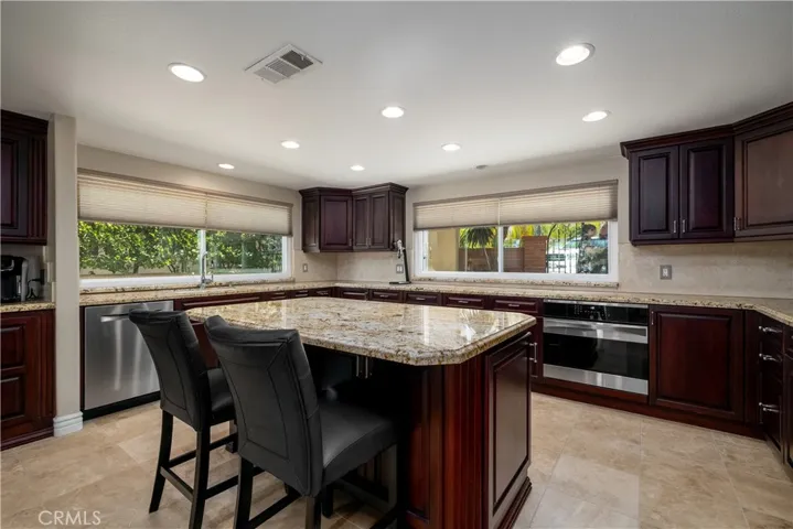 22280 Village Way Drive, Canyon Lake, California 92587