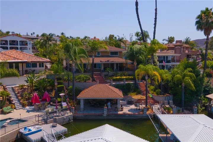 22280 Village Way Drive, Canyon Lake, California 92587