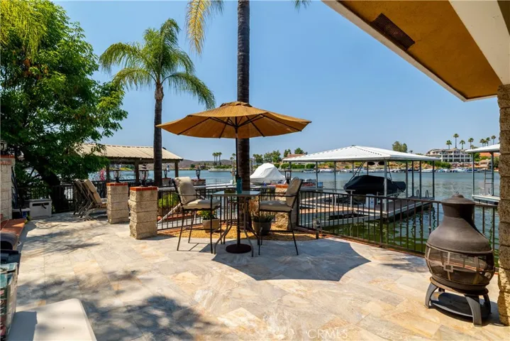 22280 Village Way Drive, Canyon Lake, California 92587