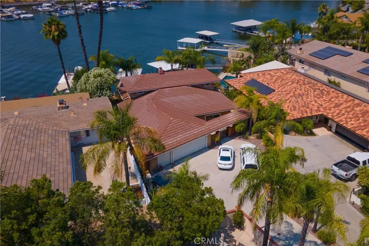 22280 Village Way Drive, Canyon Lake, California 92587