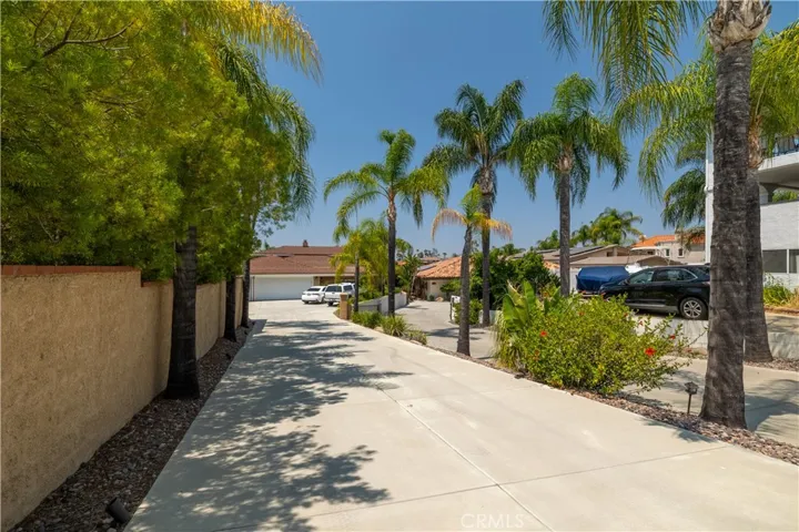 22280 Village Way Drive, Canyon Lake, California 92587